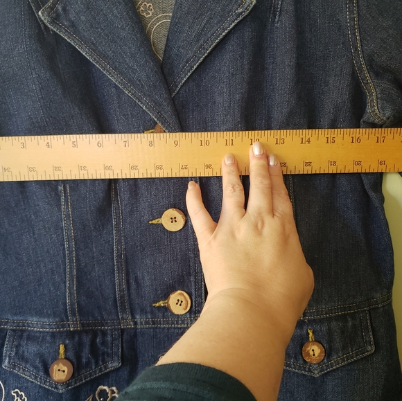 🫖2/$20 Christopher and Banks Button-Up Jean Jacket w/ Embroidery - Picture 6 of 7